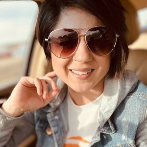 Meet your Posher, Liz